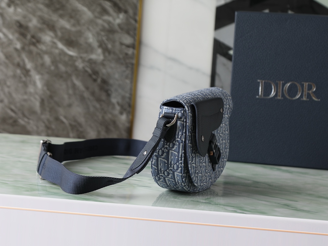 Dior Messenger Bag Cow Leather Blue L-s