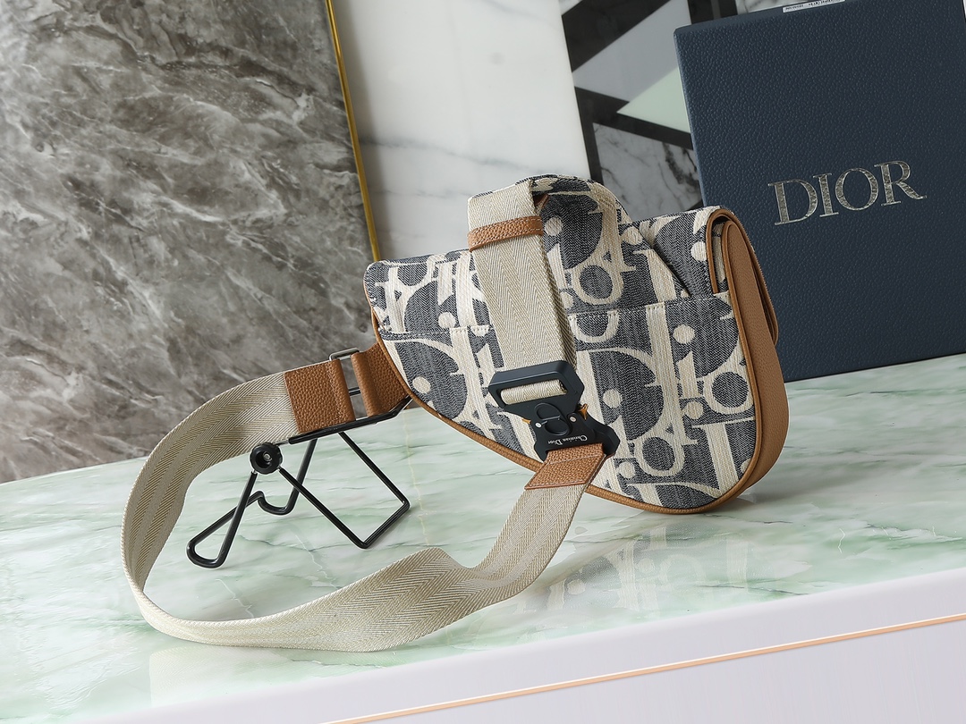 Dior Basic Bag Cow Leather Brown M-l