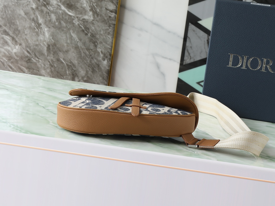 Dior Basic Bag Cow Leather Brown M-l