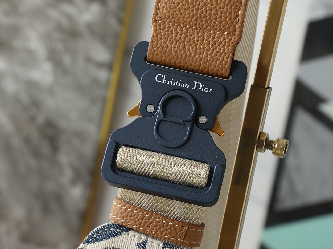 Dior Basic Bag Cow Leather Brown M-l