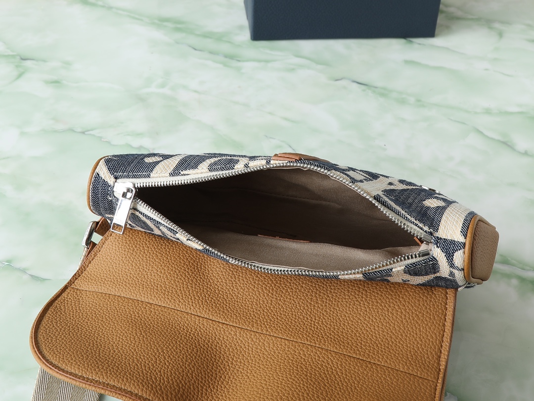 Dior Basic Bag Cow Leather Brown M-l