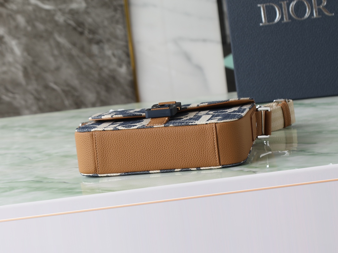 Dior Messenger Bag Cow Leather Brown M-l