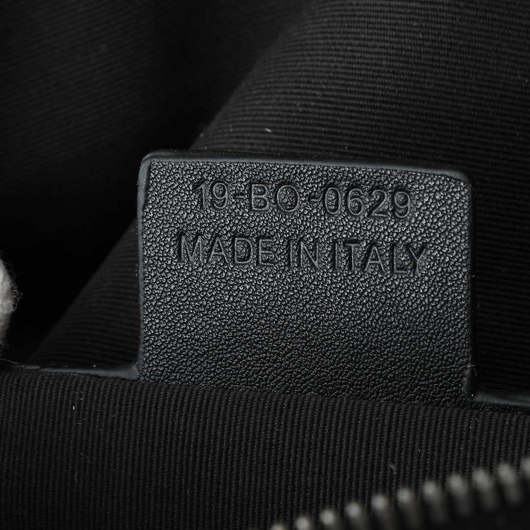 Dior Basic Bag Cow Leather Black L-s