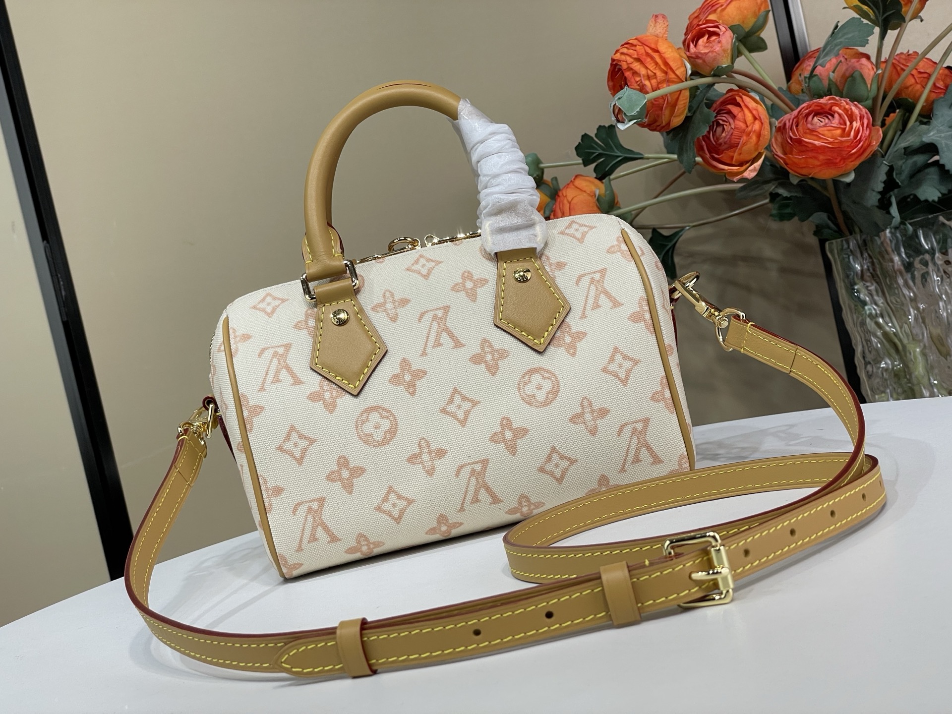 Louis Vuitton Basic Bag Cow Leather White M-l-s