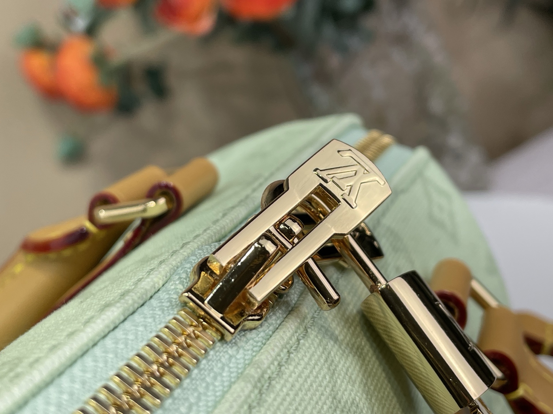 Louis Vuitton Basic Bag Cow Leather White M-l-s