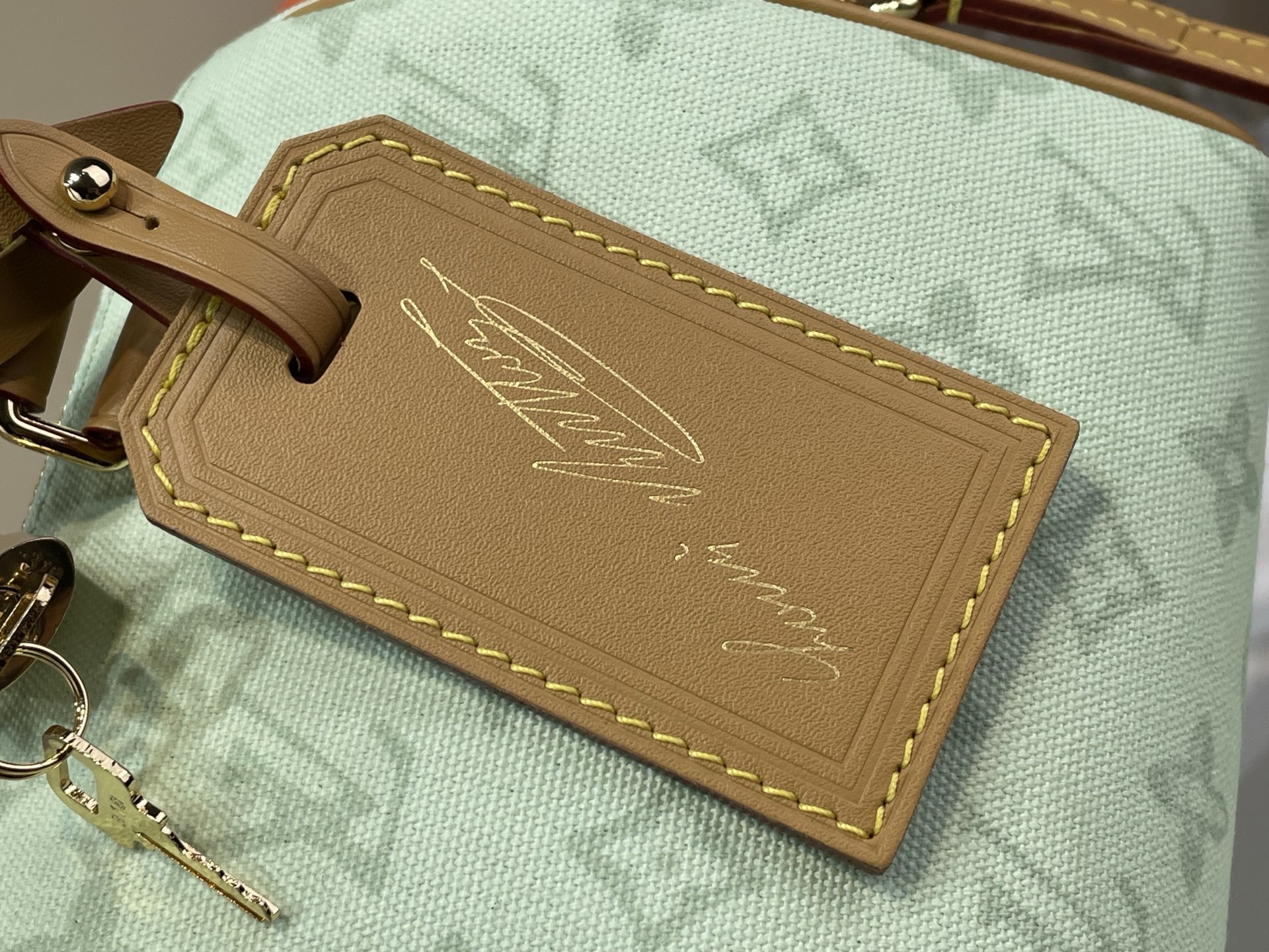 Louis Vuitton Basic Bag Cow Leather White M-l-s