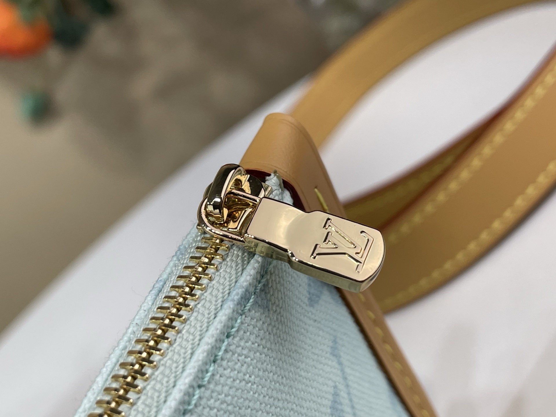 Louis Vuitton Basic Bag Canvas Gold M-l