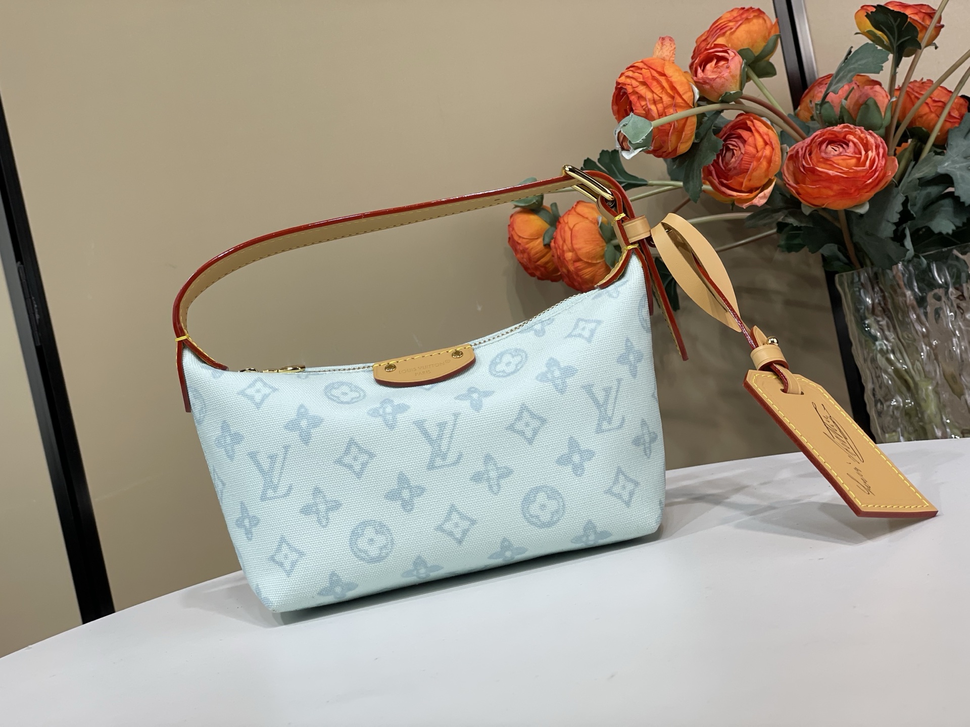 Louis Vuitton Basic Bag Cow Leather Blue M-l-s