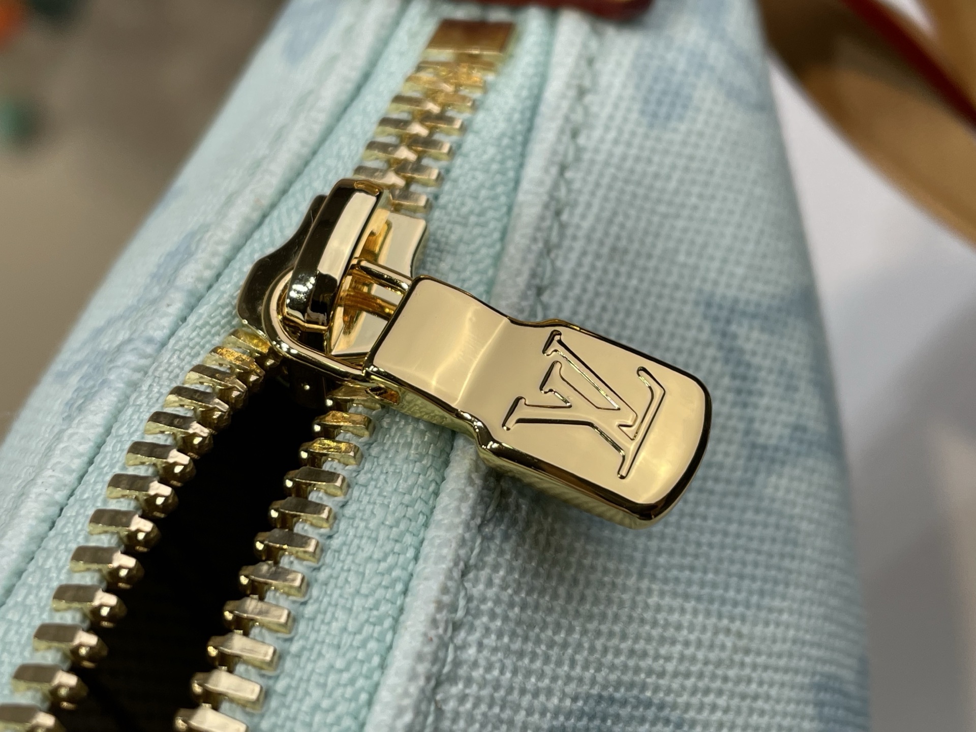 Louis Vuitton Basic Bag Cow Leather Blue M-l-s