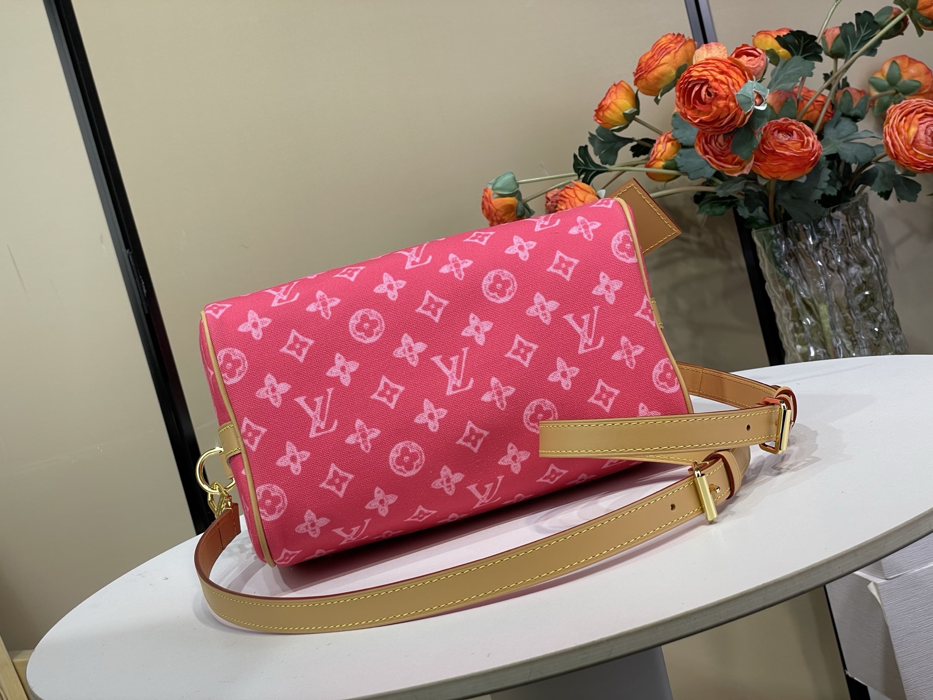 Louis Vuitton Basic Bag Cow Leather Red M-l-s