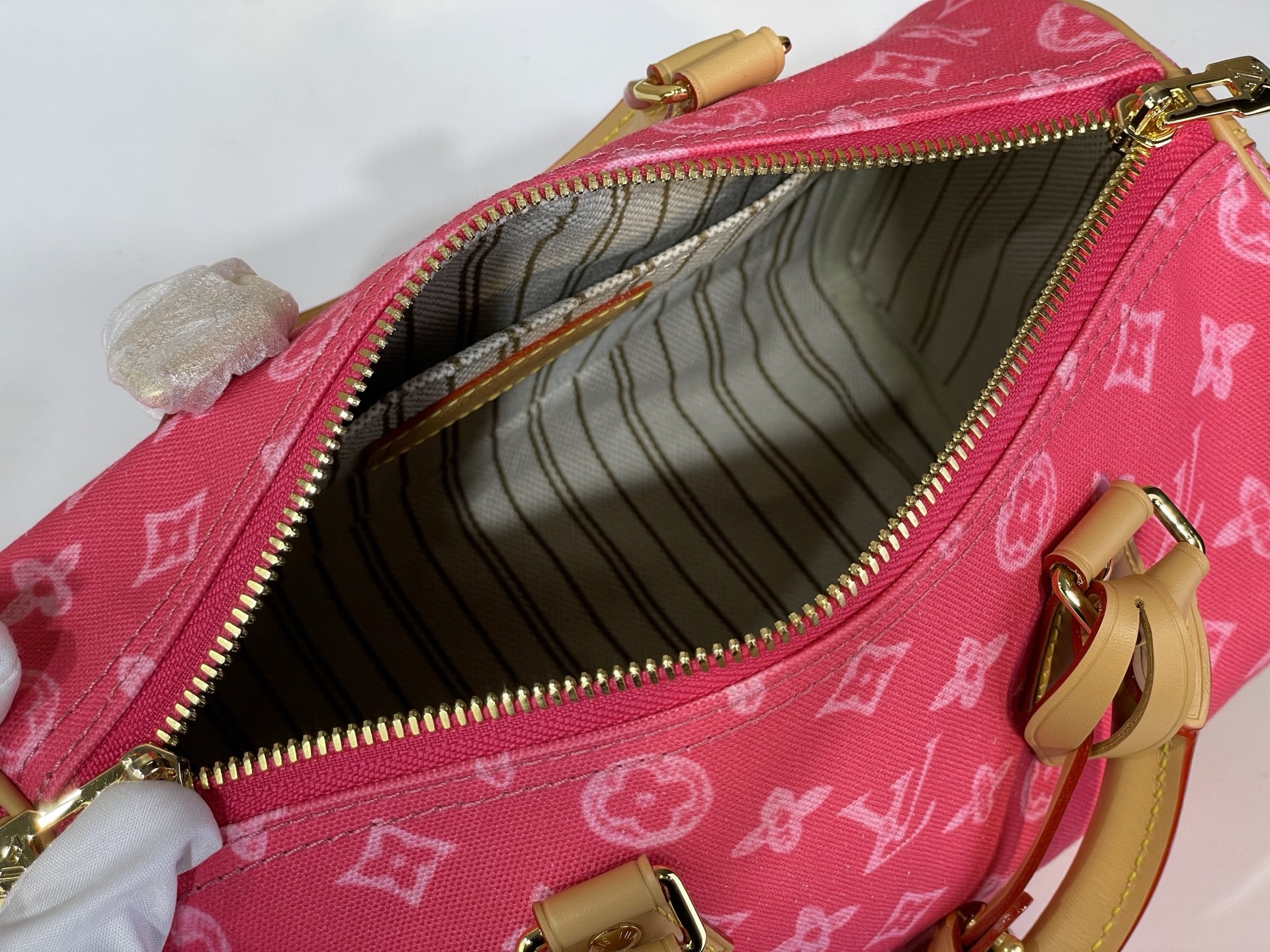 Louis Vuitton Basic Bag Cow Leather Red M-l-s