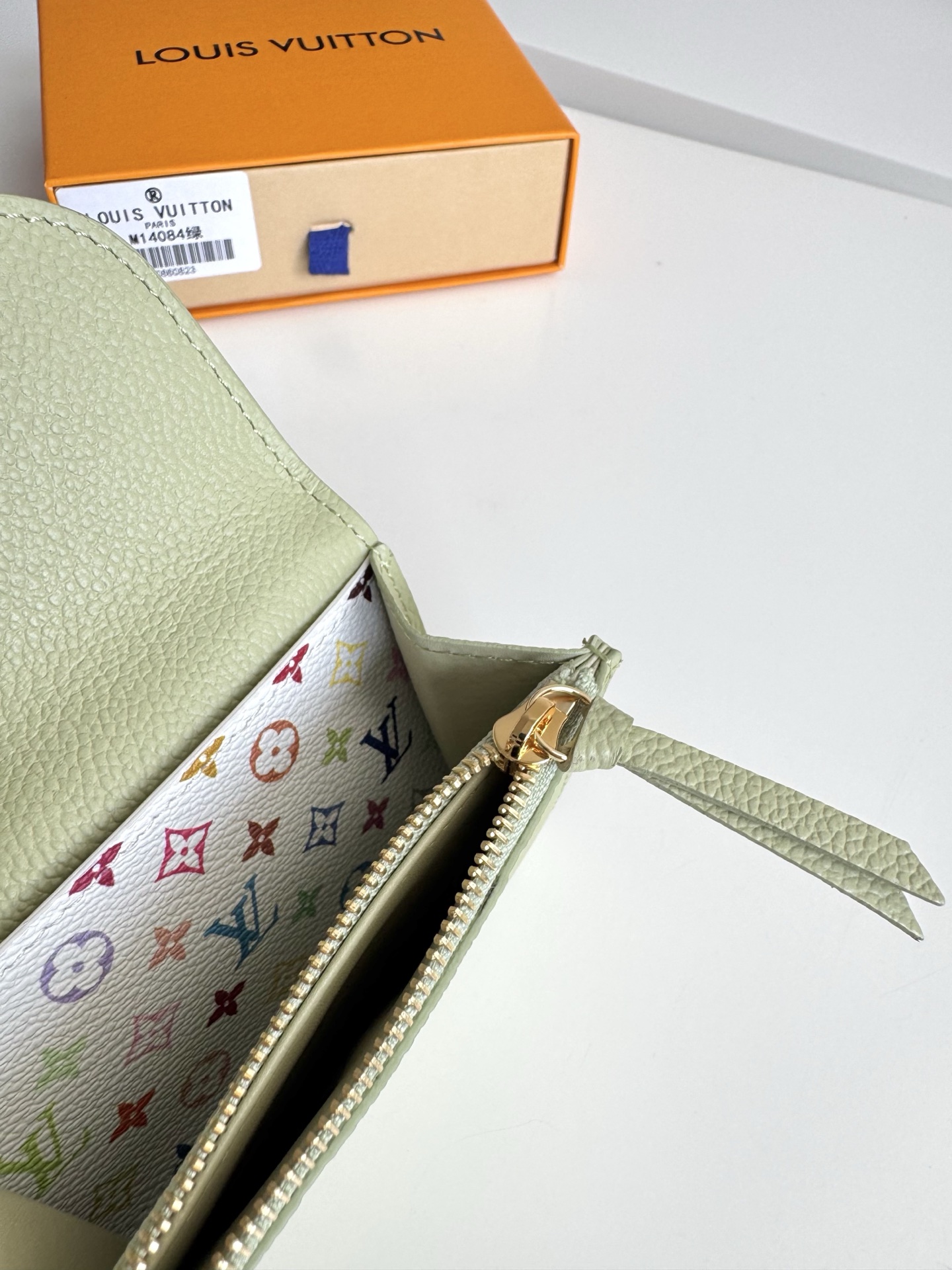 Louis Vuitton Basic Bag Canvas Green M-l-s