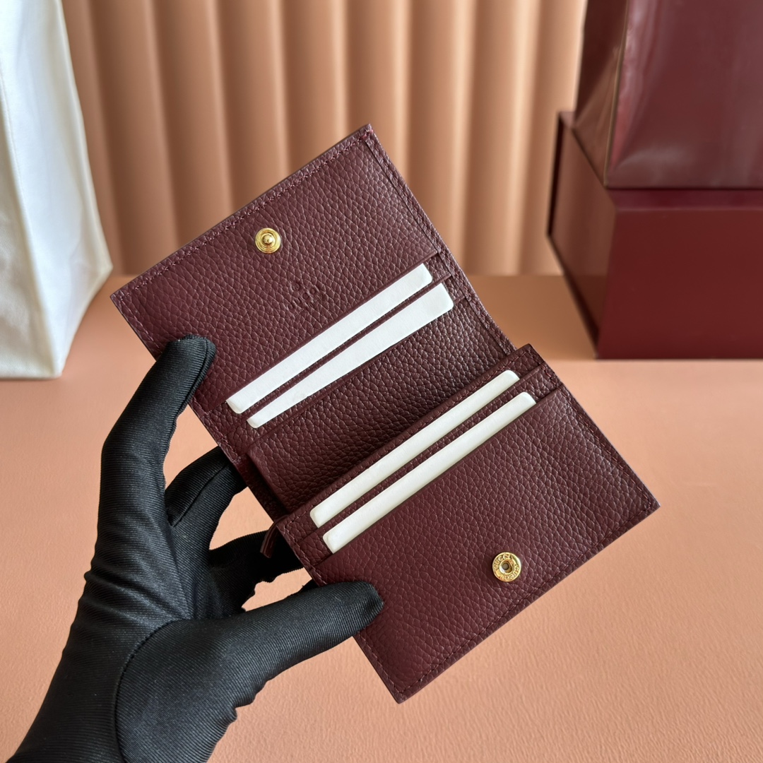 Gucci Basic Bag Cow Leather Gold M