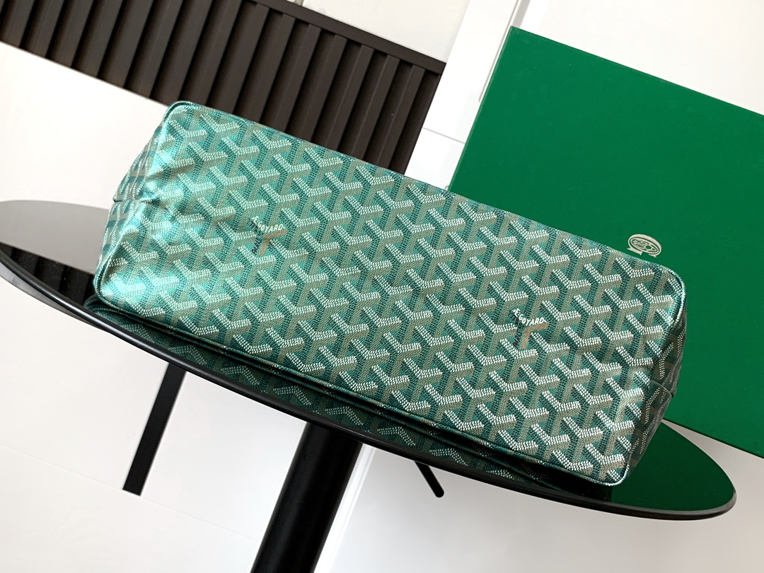 Goyard Basic Bag Canvas M