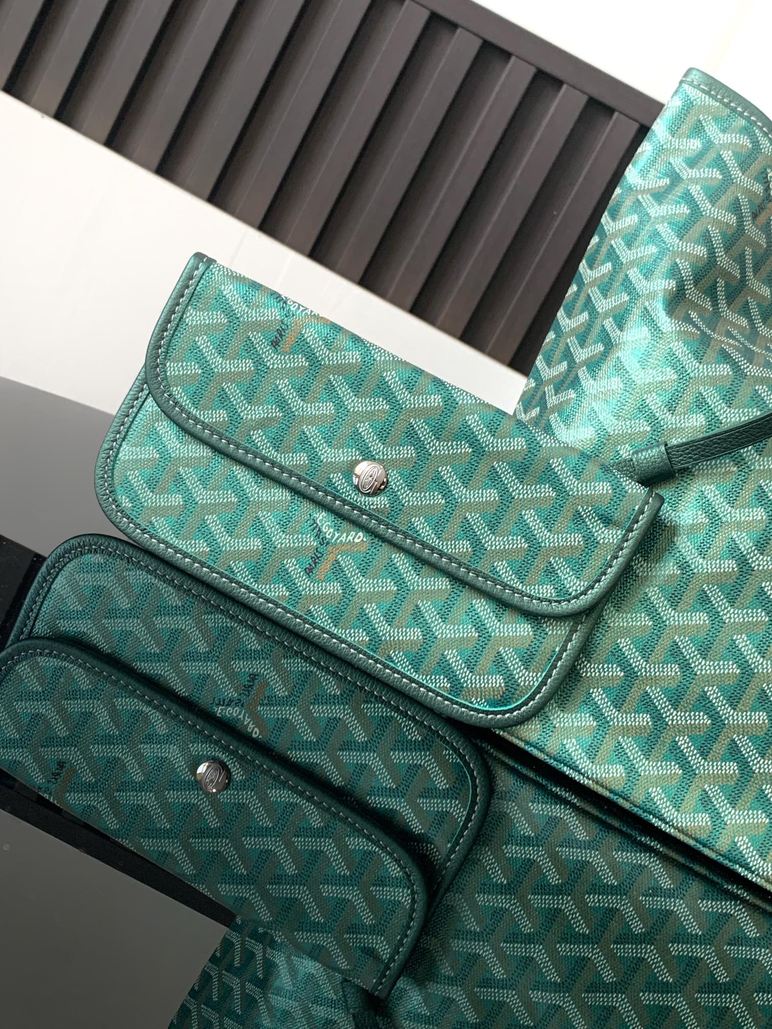 Goyard Basic Bag Canvas M