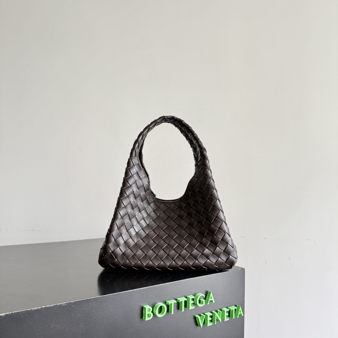 Bottega Veneta Shoulder Bag M-15cm
