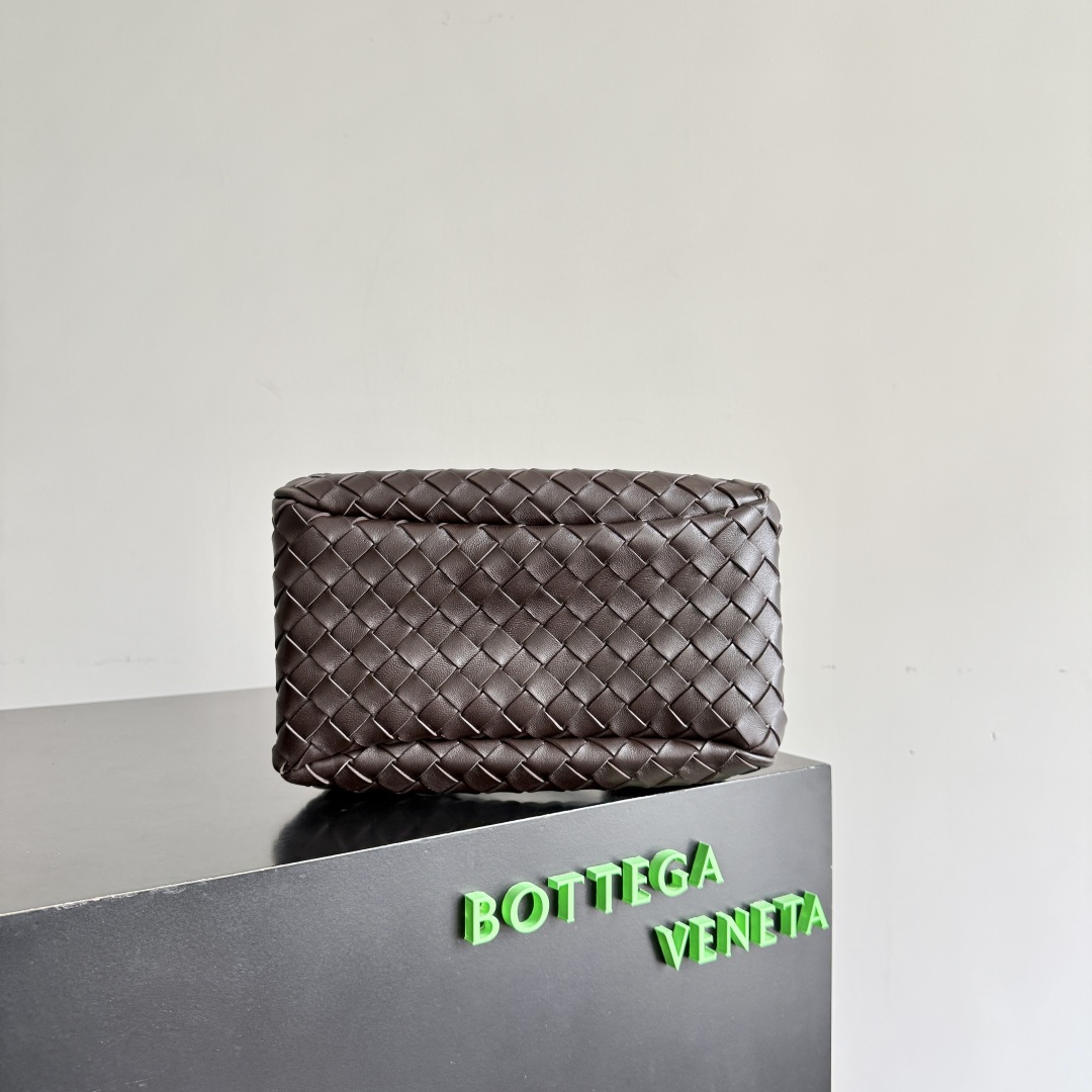 Bottega Veneta Shoulder Bag M-15cm