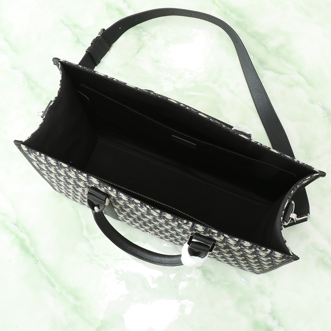 Dior Basic Bag Cow Leather Black L-s