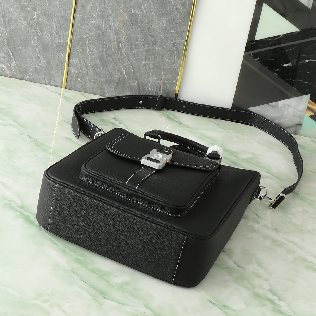 Dior Basic Bag Cow Leather Black S