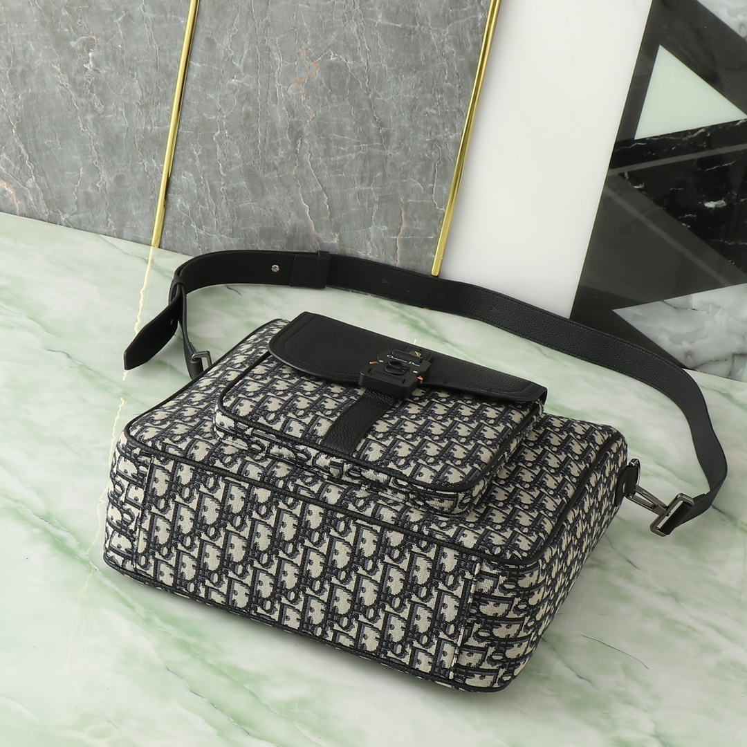 Dior Basic Bag Cow Leather Black L-s