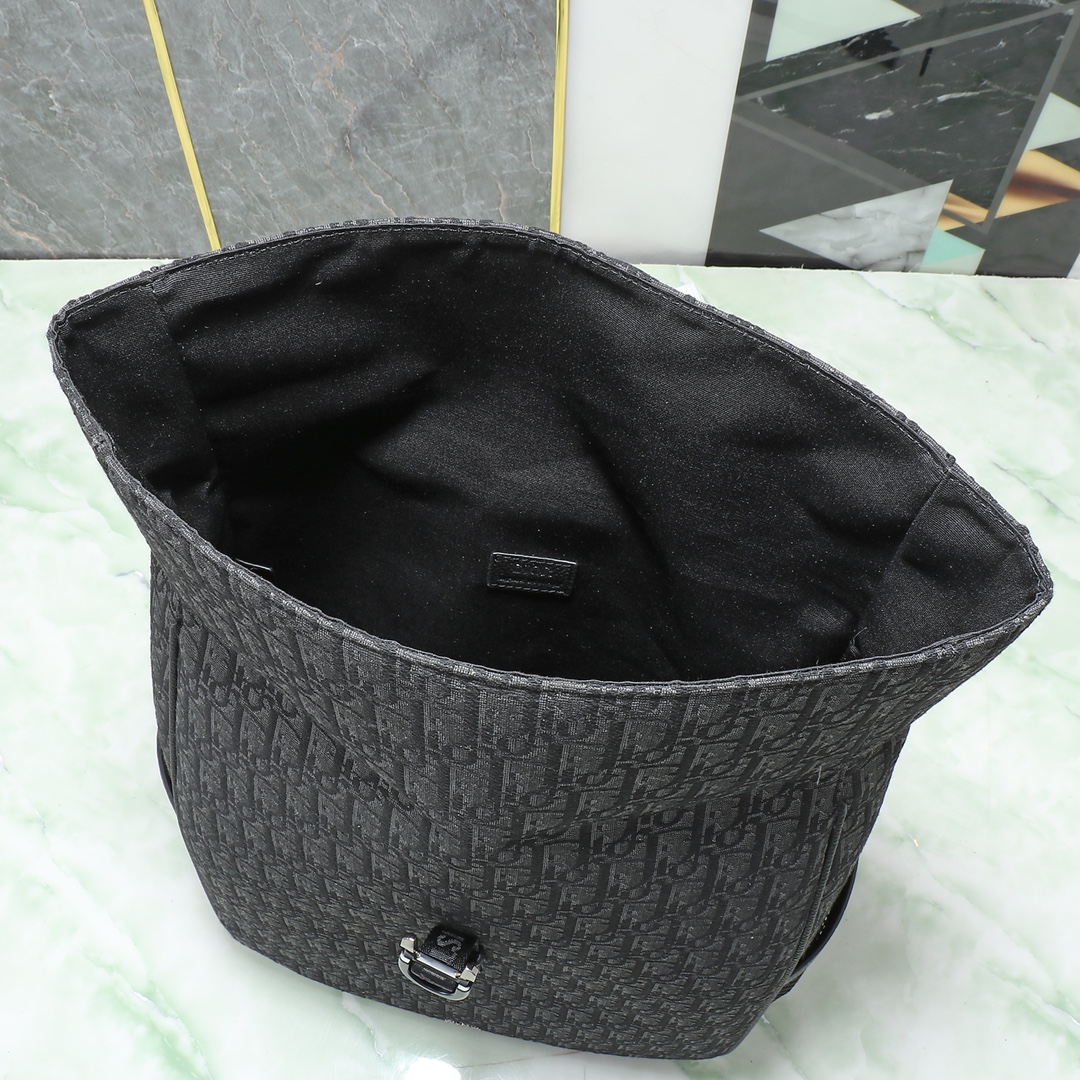 Dior Shoulder Bag Cow Leather Black L-s