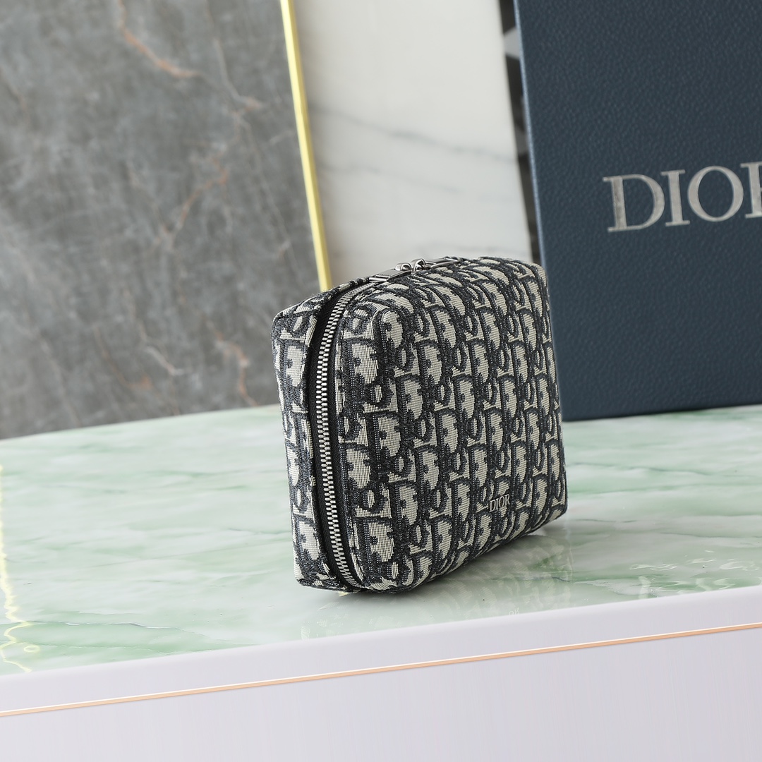 Dior Clutch Bag Cow Leather Black L-s