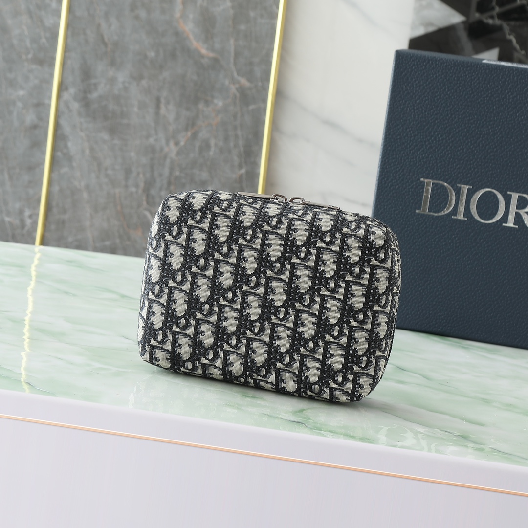 Dior Clutch Bag Cow Leather Black L-s