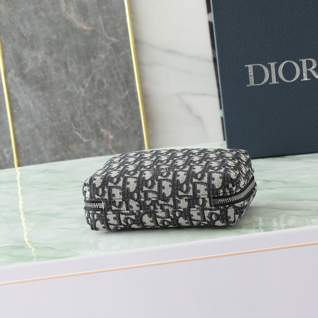 Dior Clutch Bag Cow Leather Black L-s