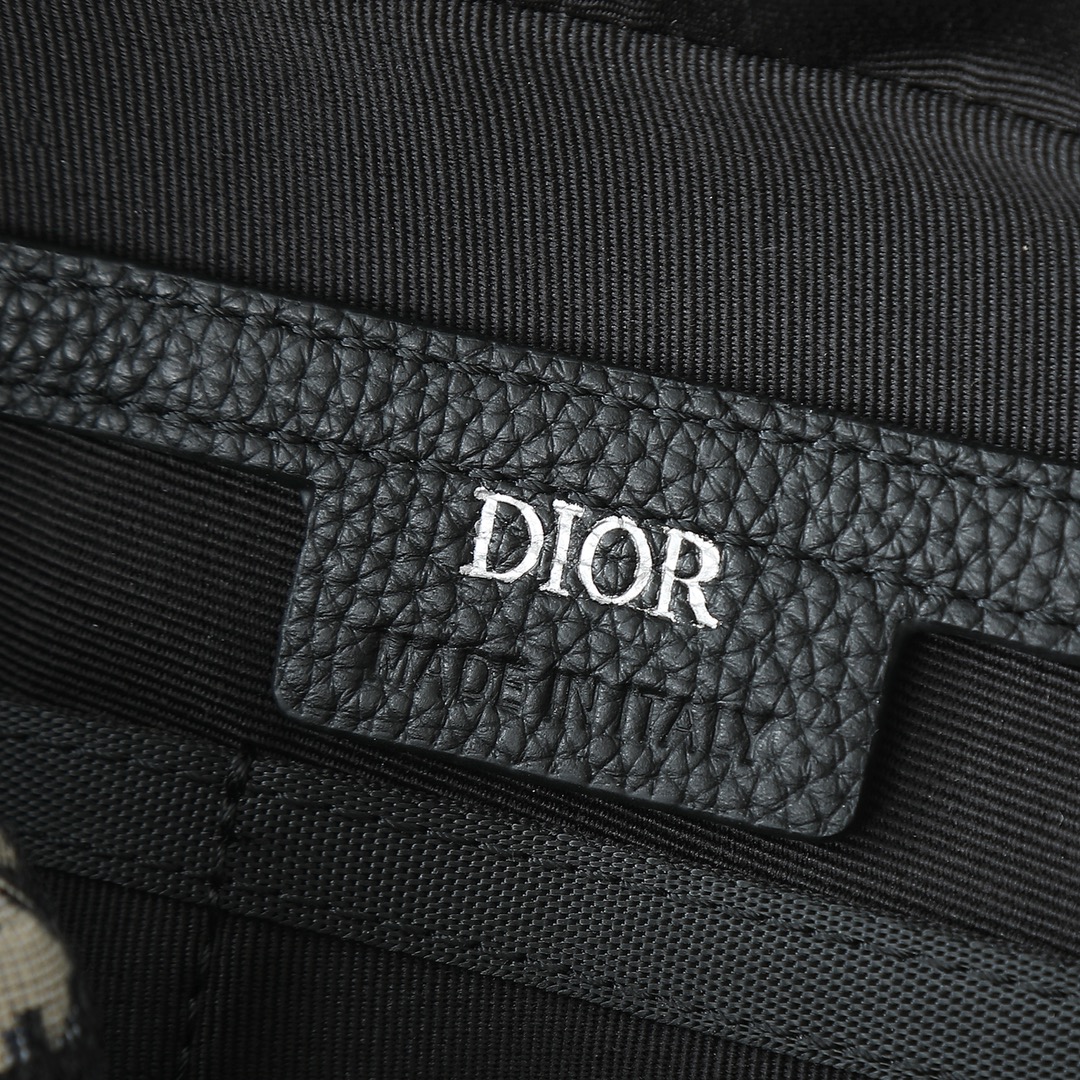 Dior Clutch Bag Cow Leather Black L-s
