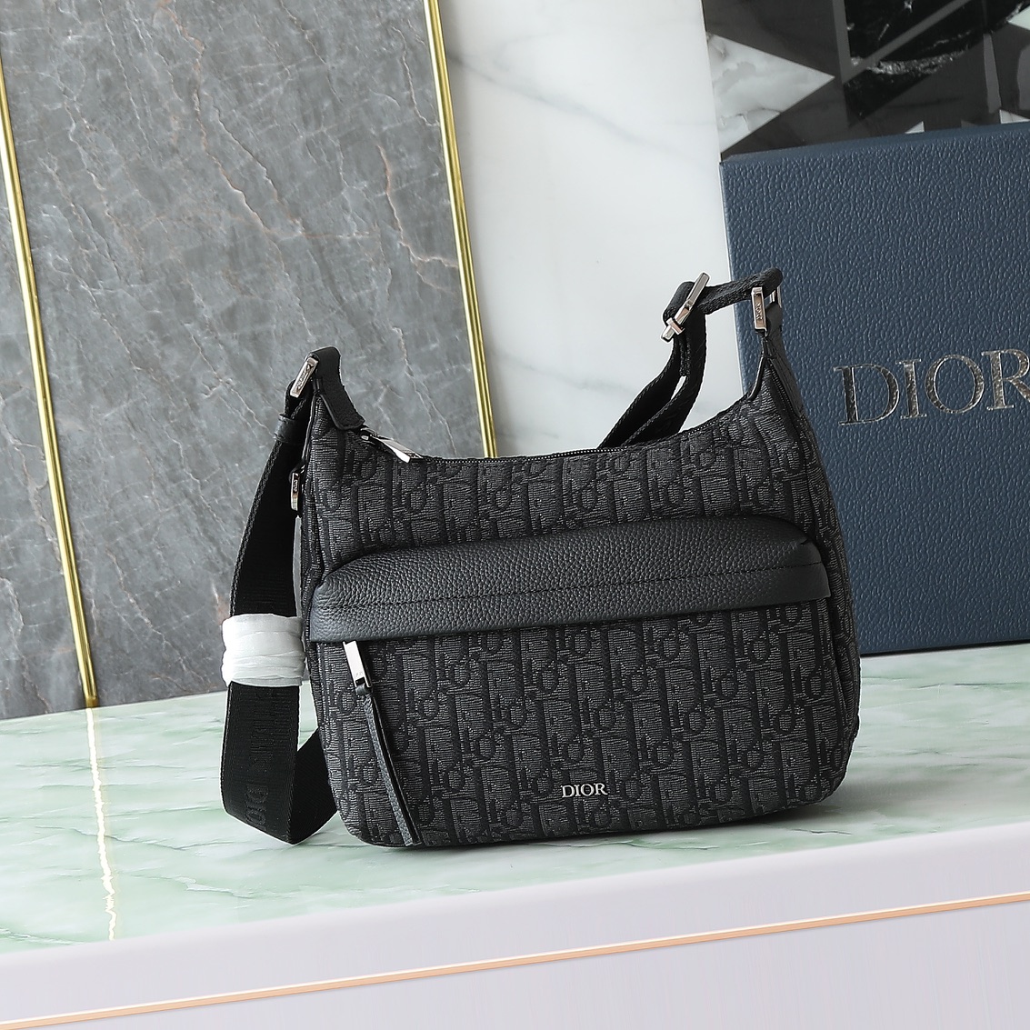 Dior Basic Bag Cow Leather Black L-s