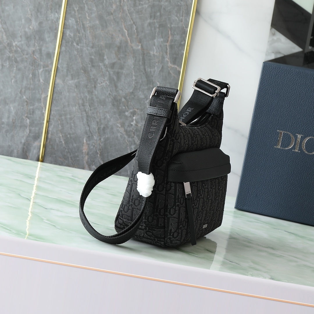 Dior Basic Bag Cow Leather Black L-s