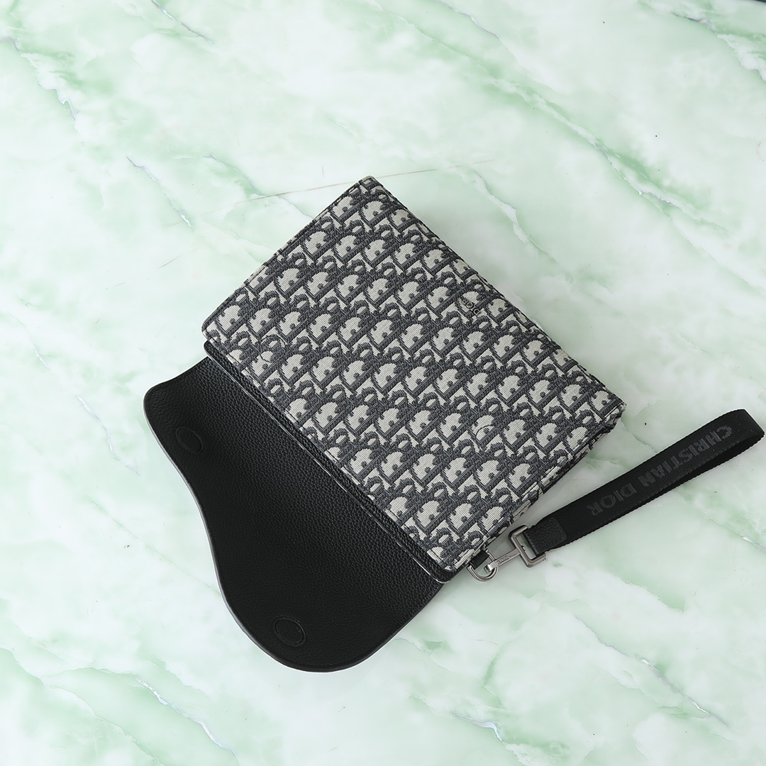 Dior Clutch Bag Cow Leather Black M-l-s