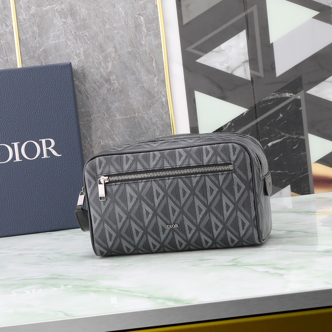 Dior Basic Bag Cow Leather Black M-s