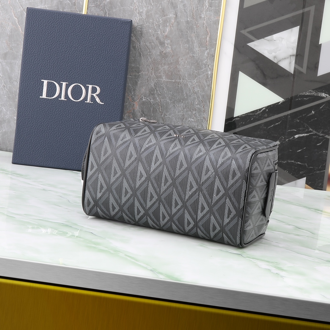 Dior Basic Bag Cow Leather Black M-s