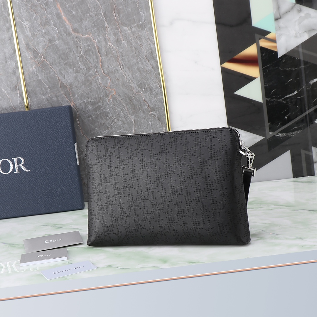 Dior Clutch Bag Cow Leather Black L-s