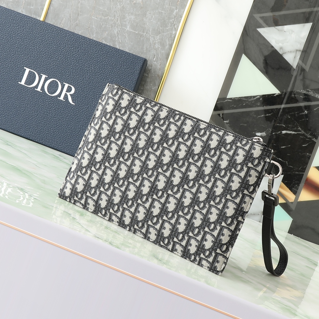 Dior Clutch Bag Cow Leather Black L-s