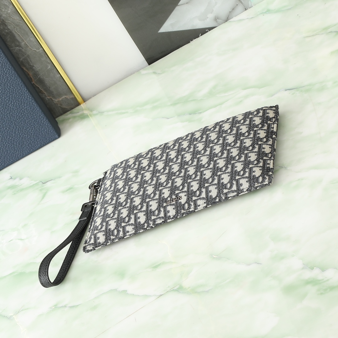 Dior Clutch Bag Cow Leather Black L-s