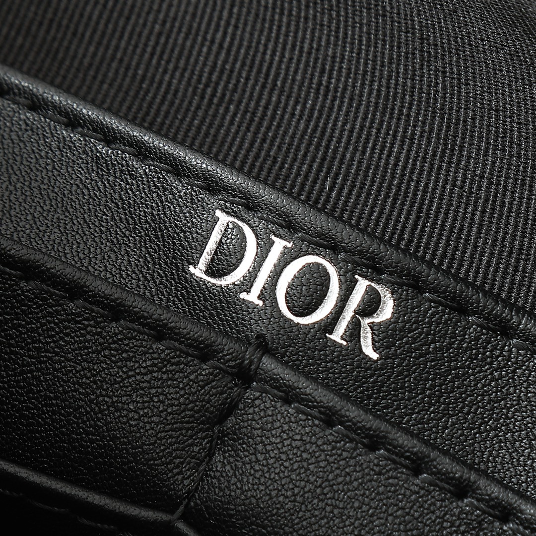 Dior Clutch Bag Cow Leather Black L-s