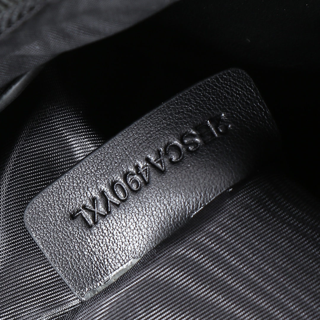 Dior Clutch Bag Cow Leather Black L-xl-s