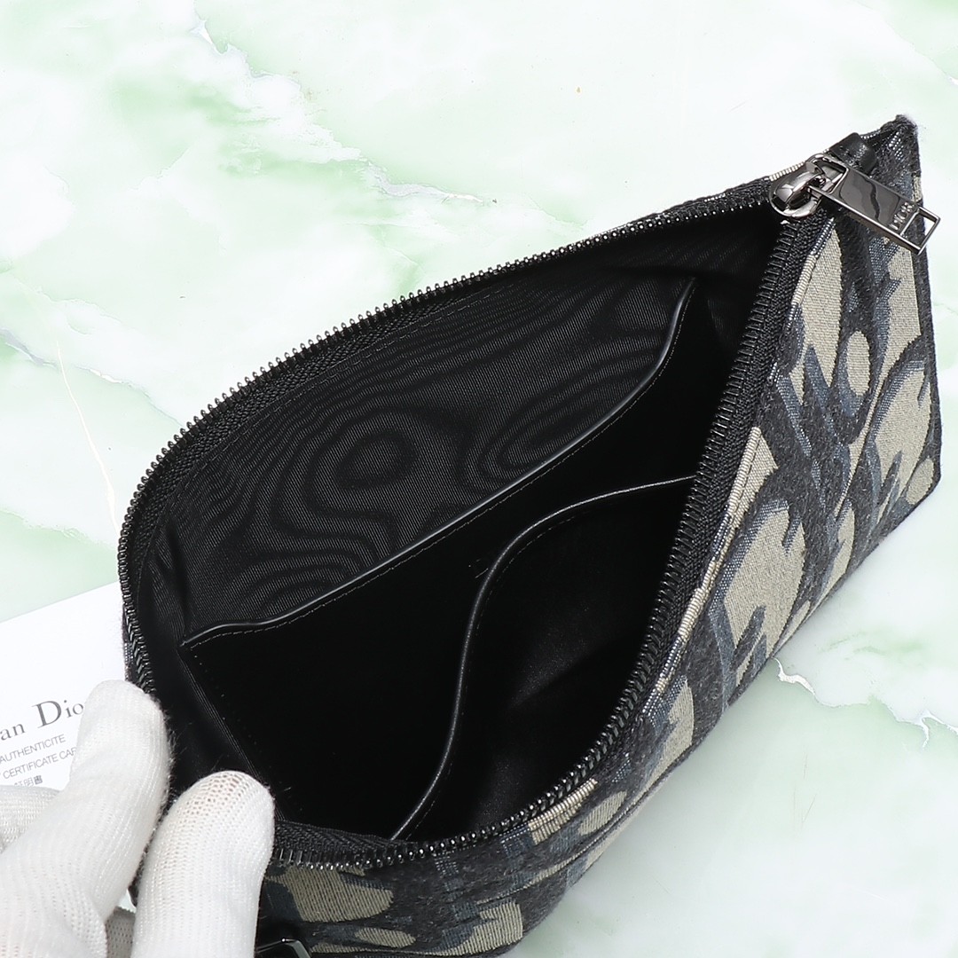 Dior Clutch Bag Cow Leather Black L-xl-s