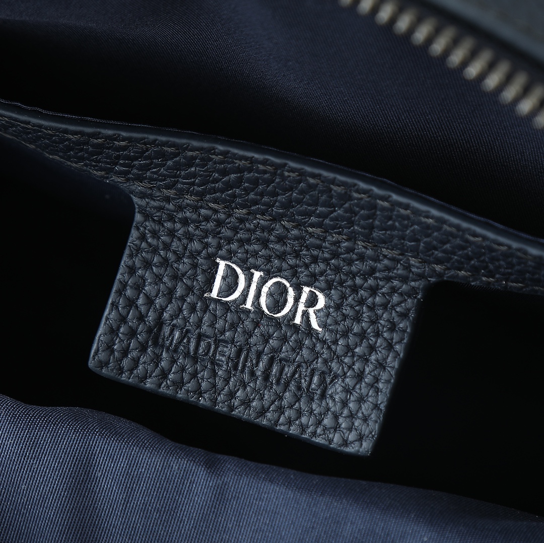 Dior Messenger Bag Cow Leather White M-l-s