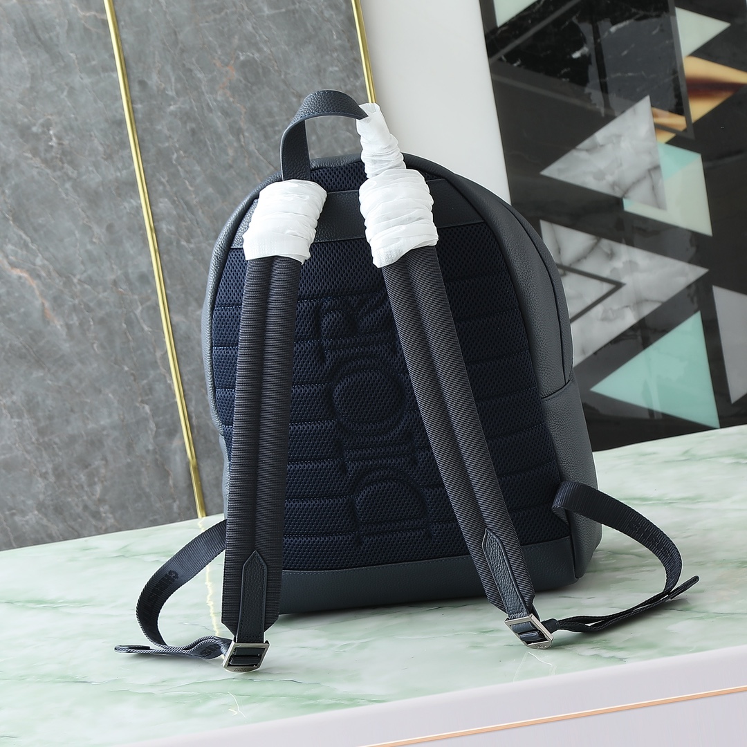 Dior Shoulder Bag Cow Leather White M-l-s