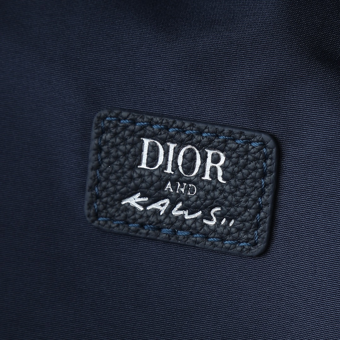 Dior Shoulder Bag Cow Leather White M-l-s