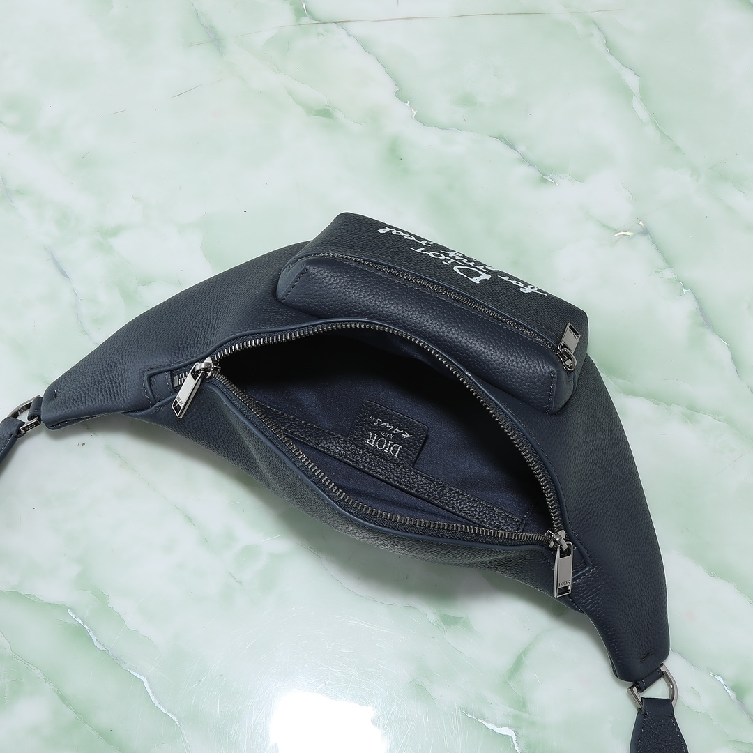 Dior Basic Bag Cow Leather White M-l-s