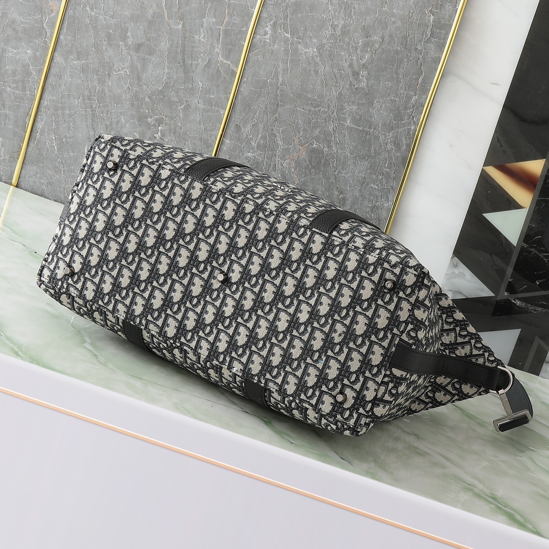 Dior Basic Bag Cow Leather Black L-s