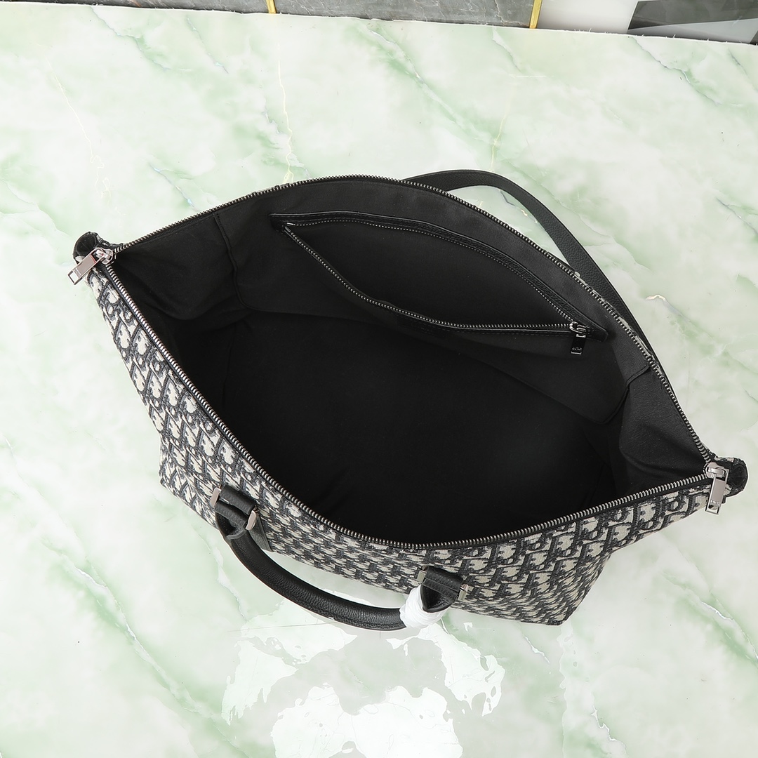 Dior Basic Bag Cow Leather Black L-s