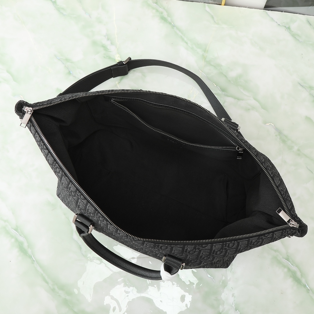 Dior Basic Bag Cow Leather Black L-s