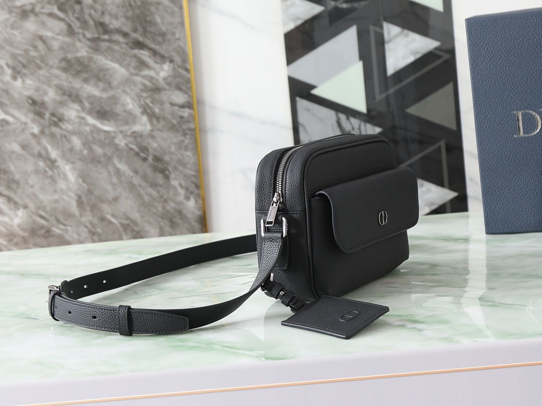 Dior Messenger Bag Cow Leather Black