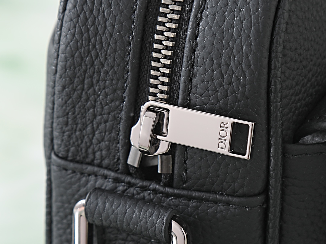 Dior Messenger Bag Cow Leather Black