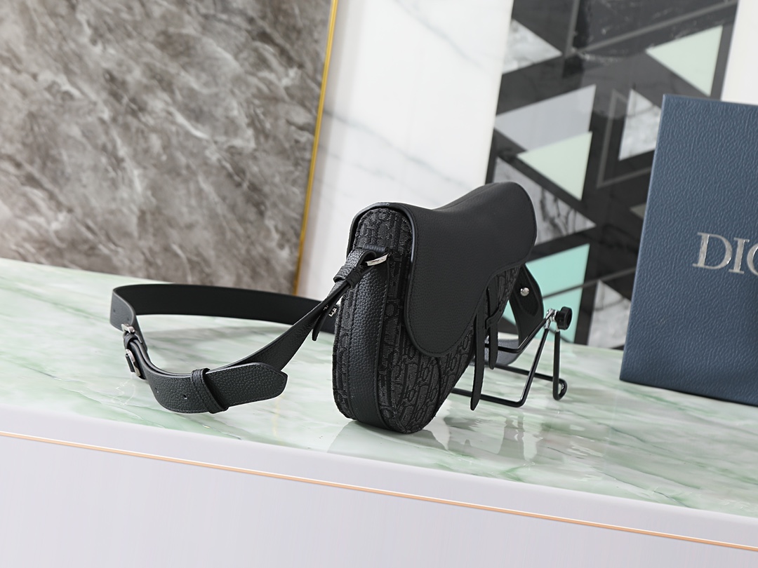 Dior Basic Bag Cow Leather Black L-s